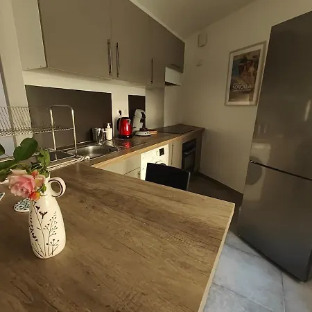 F2 De 50m2 Climatise Au Centre-ville Apartment *